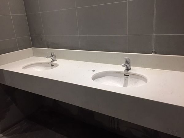 Ốp lavabo cho khu nhà vệ sinh trường học – mã số 11